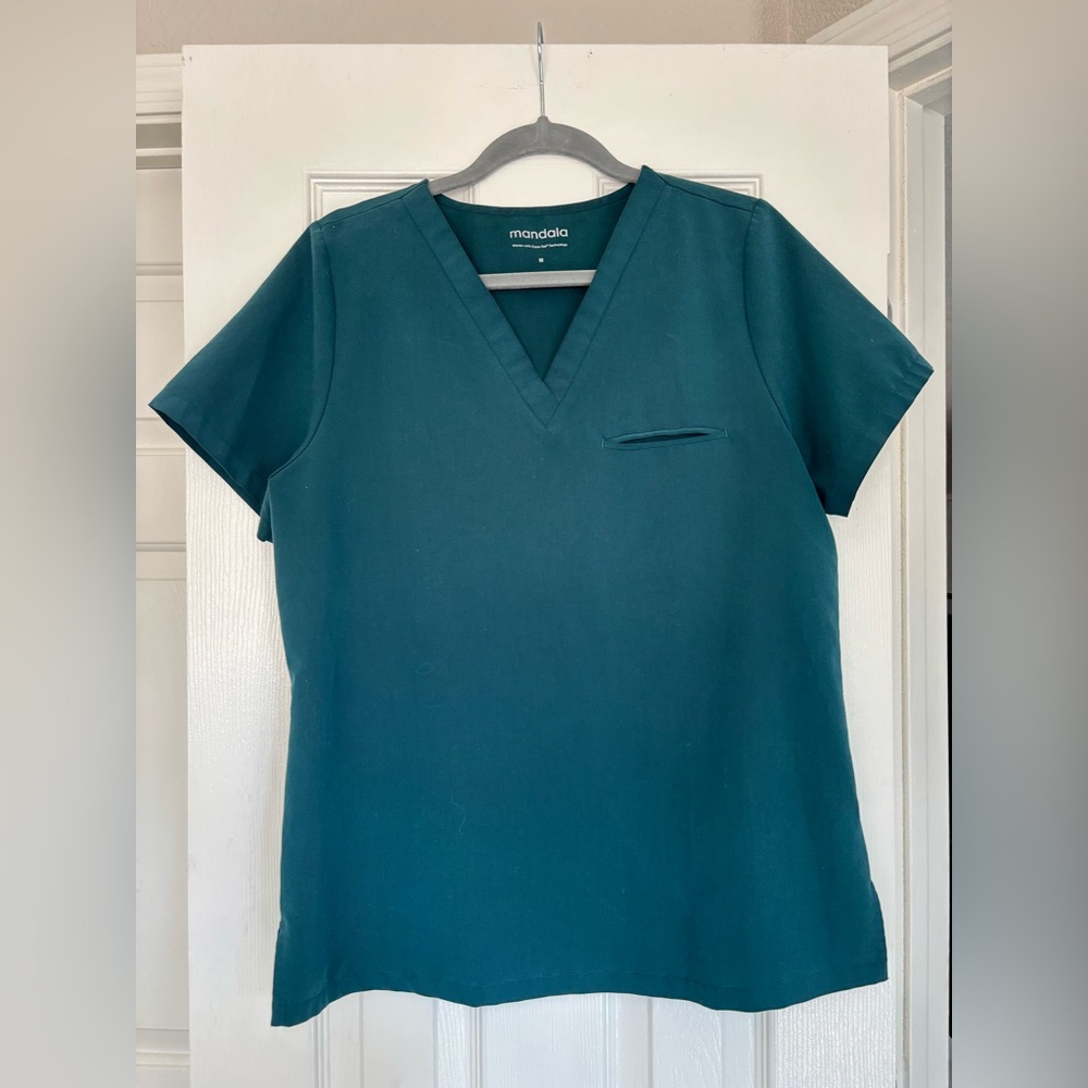 Mandala Caribbean Blue Boxy V-Neck Scrub Top